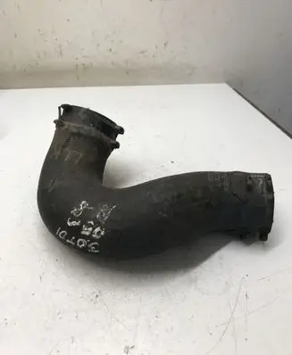 Audi A8 S8 D3 4E Intercooler hose/pipe 4E0145738D