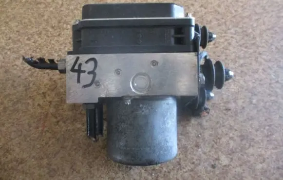 Audi A4 S4 B8 8K ABS Pump 0265236345