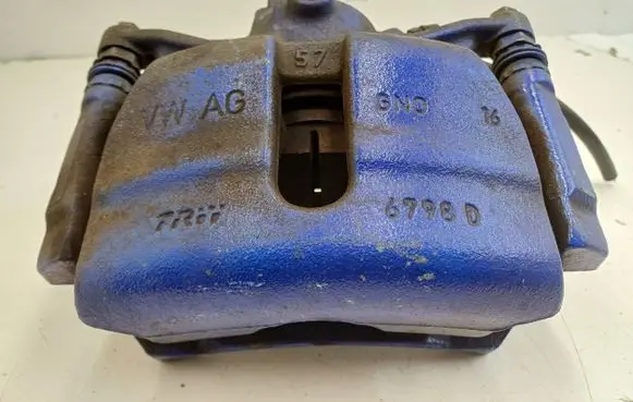 Audi TT TTS RS Mk3 8S Front brake caliper 6798D