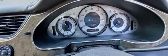 Mercedes-Benz CLS C219 Speedometer (instrument cluster) LICZNIKW219CLS