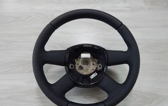 Audi A4 S4 B7 8E 8H Steering wheel