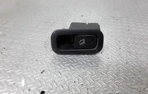 Subaru Forester SH Seat back rest control lever/handle 