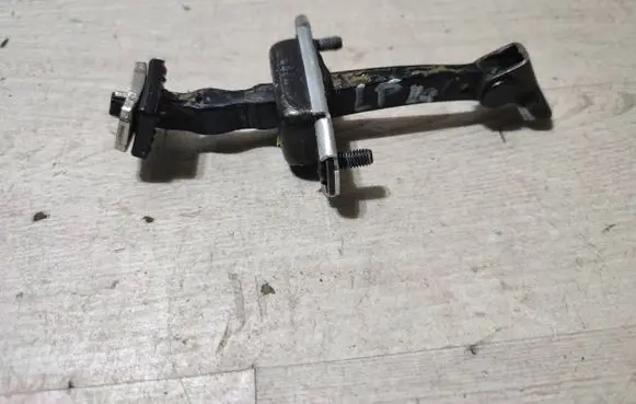 Hyundai Kona I Front door check strap stopper 60A4010609