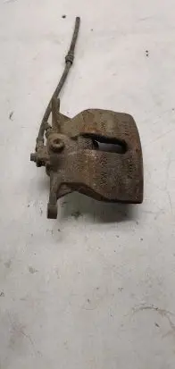 Volkswagen PASSAT B8 Front brake caliper