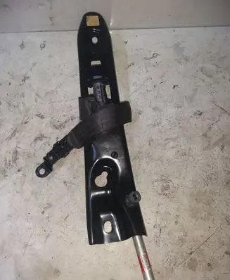 Volvo XC90 Front seatbelt 6008818