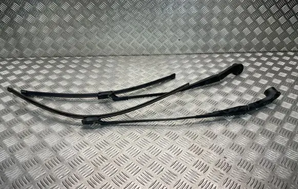 Ford Transit Custom Front wiper blade arm BK2117526DC