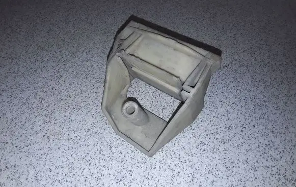 BMW 5 E39 Radiator mount bracket 17112247895 2247894