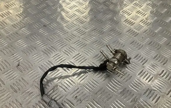 Mercedes-Benz A W177 AdBlue injector 208995377R