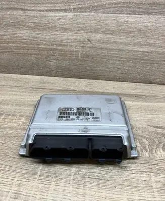 Audi A6 S6 C5 4B Engine control unit/module 4B0907557 0261204252