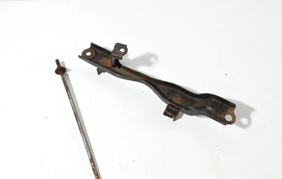 Toyota Auris 150 Battery bracket 