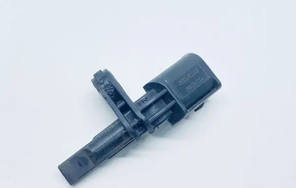 Volkswagen PASSAT B6 ABS brake wheel speed sensor 7H0927804