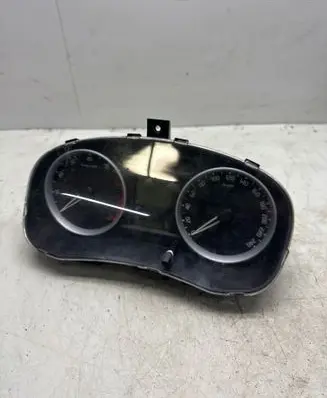 Skoda Fabia Mk2 (5J) Speedometer (instrument cluster) V2823466 SKZ7Z0G4443835 5J0920820B