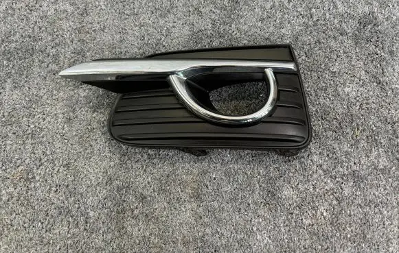 Infiniti Q50 Front fog light trim/grill 622574GZ0A 622574GA04 K3004