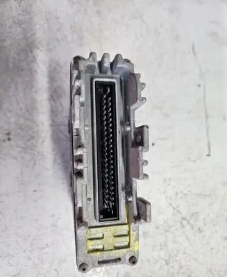 Volkswagen Golf III Engine control unit/module 0261203318 1H0907311L