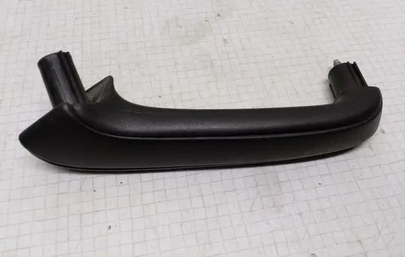Volkswagen PASSAT B3 Front door interior handle trim 