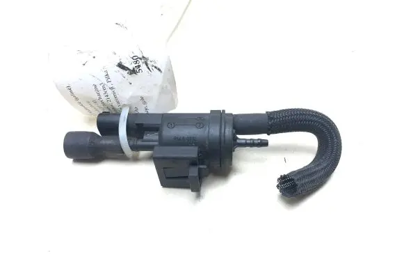 Vacuum valve