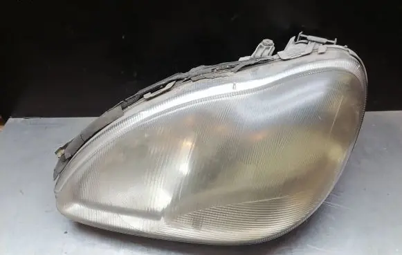 Mercedes-Benz S W220 Headlight/headlamp A2208200761
