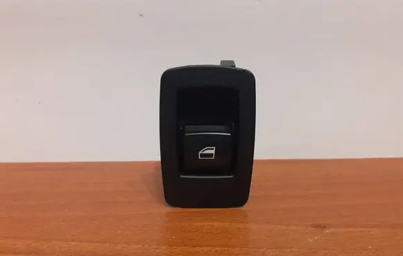 BMW X5 E70 Electric window control switch 6945874 15939900