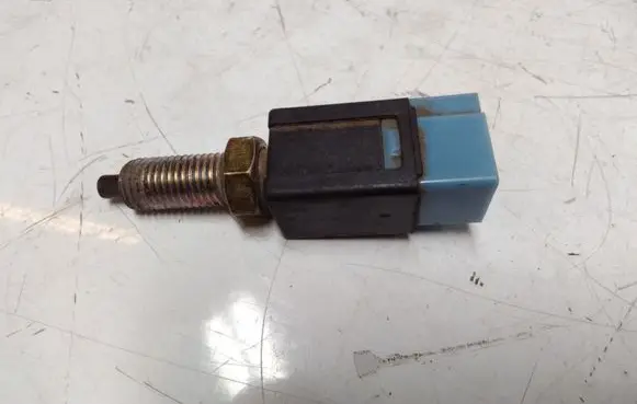 Clutch pedal sensor