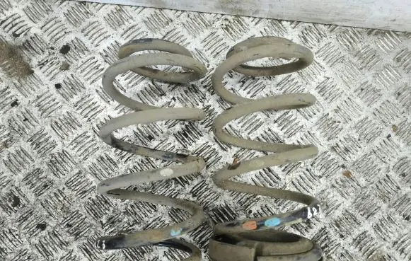 Audi Q7 4L Rear coil spring