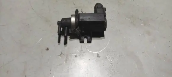 Volkswagen PASSAT B5.5 Turbo solenoid valve 1J0906627 7290320