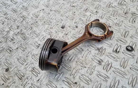 Dodge Caliber Piston with connecting rod BBBB8B