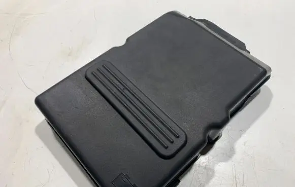 Mazda 3 I Battery box tray cover/lid Z60118593