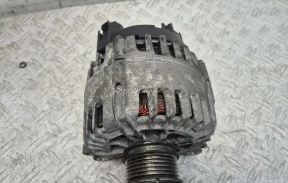 Skoda Fabia Mk2 (5J) Generator/alternator 03P903023H TG14C058 2617855A