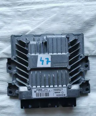 Renault Megane II Engine control unit/module 8200804775 S122326113