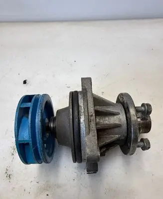 BMW 3 E46 Water pump 17317413