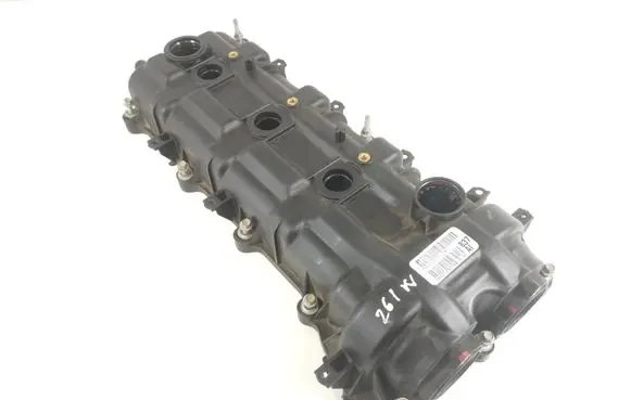 Dodge Challenger Rocker cam cover 5184069AM 05184069AI