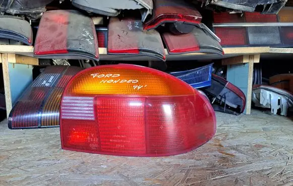 Ford Mondeo MK I Rear/tail lights 93BG13A602BC 93BG13N004CC