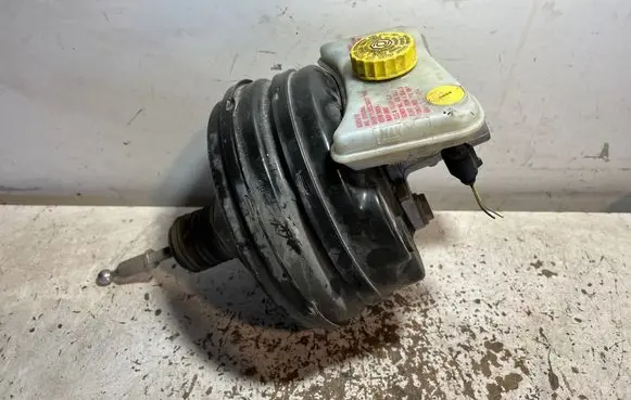 Audi A6 Allroad C6 Brake booster 4F0612105N
