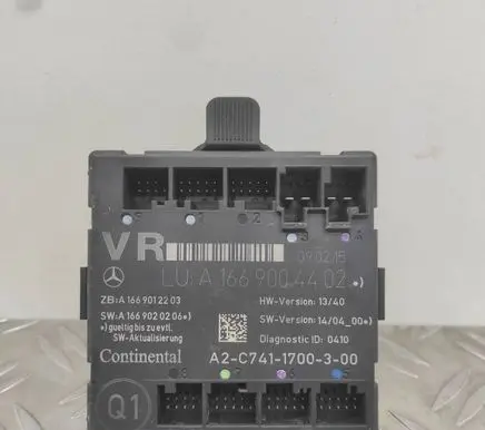 Mercedes-Benz CLA C117 X117 W117 Door control unit/module A1669004402 A2C7411700300 C7411700300