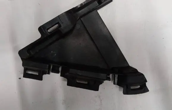 Dacia Sandero III Front bumper mounting bracket 601973382R MRM021919