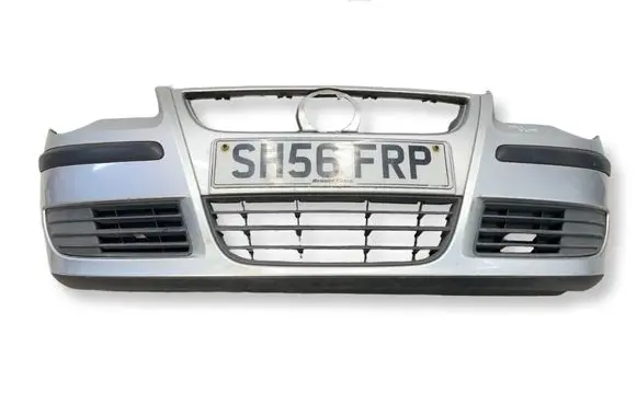 Volkswagen Polo IV 9N3 Front bumper 