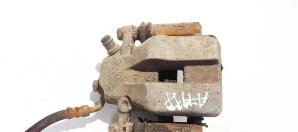Toyota RAV 4 (XA30) Rear brake caliper