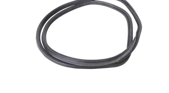 BMW 6 F06 Gran coupe Trunk rubber seal (body) 7228502