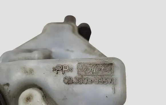Volvo V60 Master brake cylinder 03350885571 03350885561