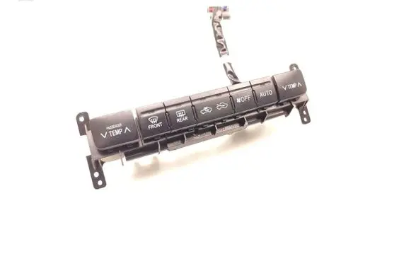 Toyota Land Cruiser (J120) Climate control unit 655944-0070