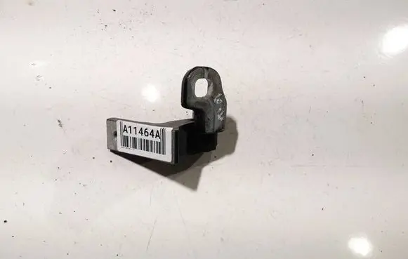 Volvo V40 Front door upper hinge