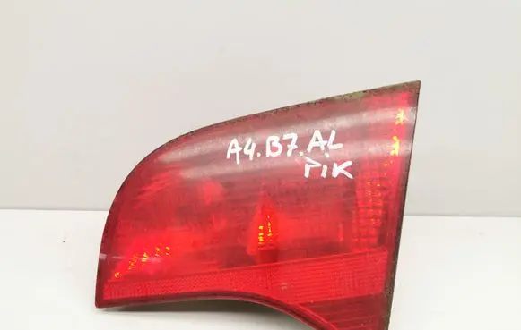 Audi A4 S4 B7 8E 8H Tailgate rear/tail lights 8E9945094
