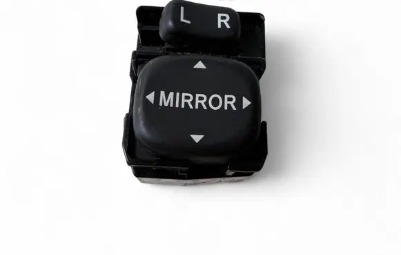 Toyota Corolla Verso E121 Wing mirror switch 183574