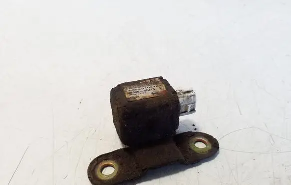 Suzuki Grand Vitara II Airbag deployment crash/impact sensor 3893065J10