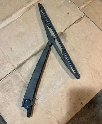 BMW X3 E83 Rear wiper blade arm 