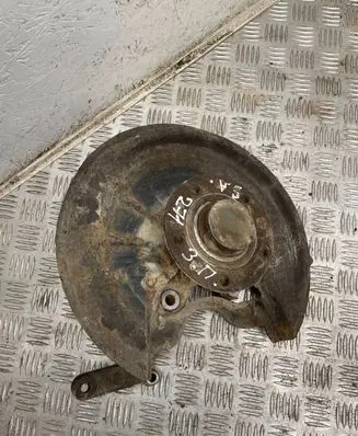 Seat Altea XL Rear wheel hub