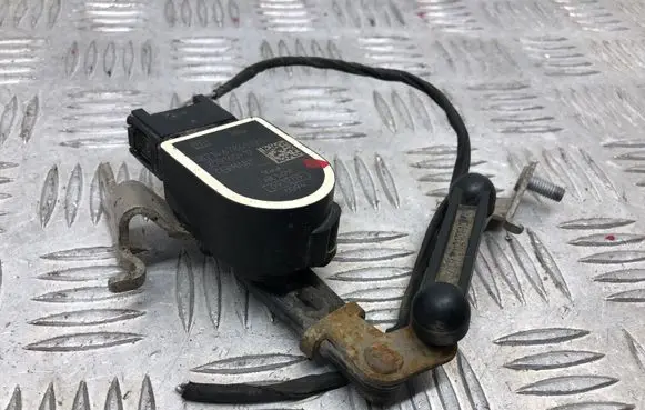 BMW 5 F10 F11 Headlight/headlamp level sensor 6784072 25916010