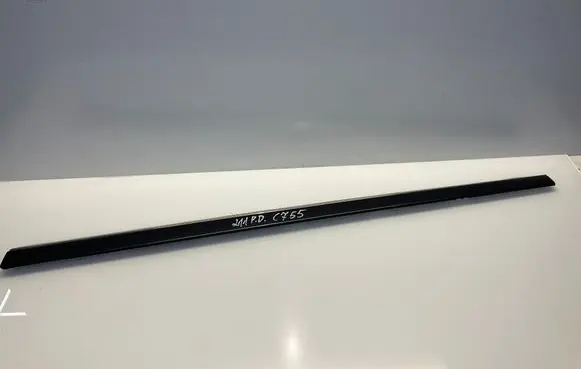 Mercedes-Benz E W211 Front door trim (molding) A2116902062 2116902062