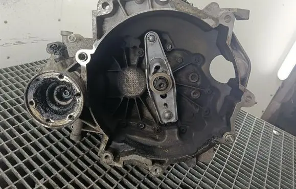 Skoda Fabia Mk2 (5J) Manual 5 speed gearbox JHQ