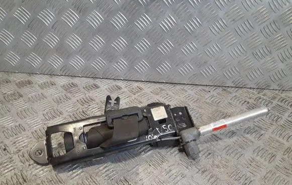 Volvo V50 Front seatbelt 6090888R0B